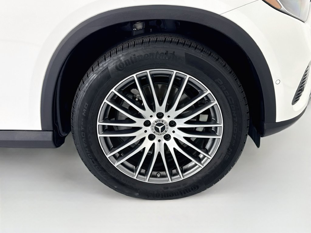 Certified 2026 Mercedes-Benz GLC 300 image 32