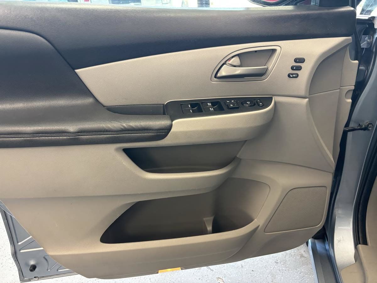 Used 2012 Honda Odyssey Touring image 21