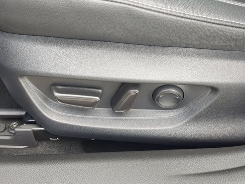 Used 2025 Toyota Camry SE w/ Multimedia Upgrade Package FWD image 17