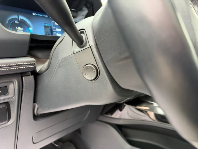 Used 2023 Ford F150 Lightning Platinum AWD/4WD image 54