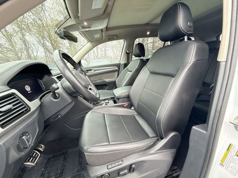 Used 2023 Volkswagen Atlas SEL R-Line image 13