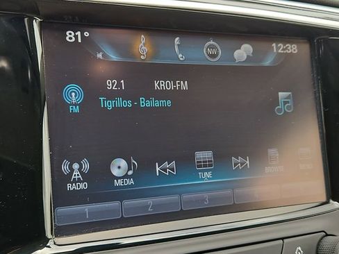 Used 2019 Buick Envision Essence image 20