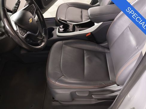 Used 2020 Chevrolet Bolt Premier w/ Infotainment Package image 11