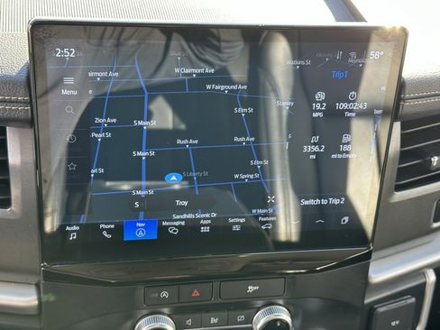 Used 2024 Ford Expedition XLT image 26