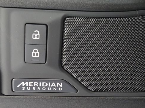 New 2026 Land Rover Defender 110 X image 23