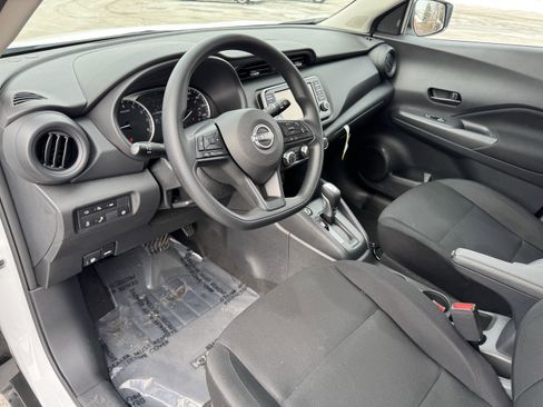 Used 2025 Nissan Kicks Play S image 8