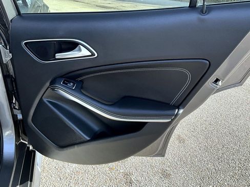 Used 2017 Mercedes-Benz GLA 250 GLA 250 image 18