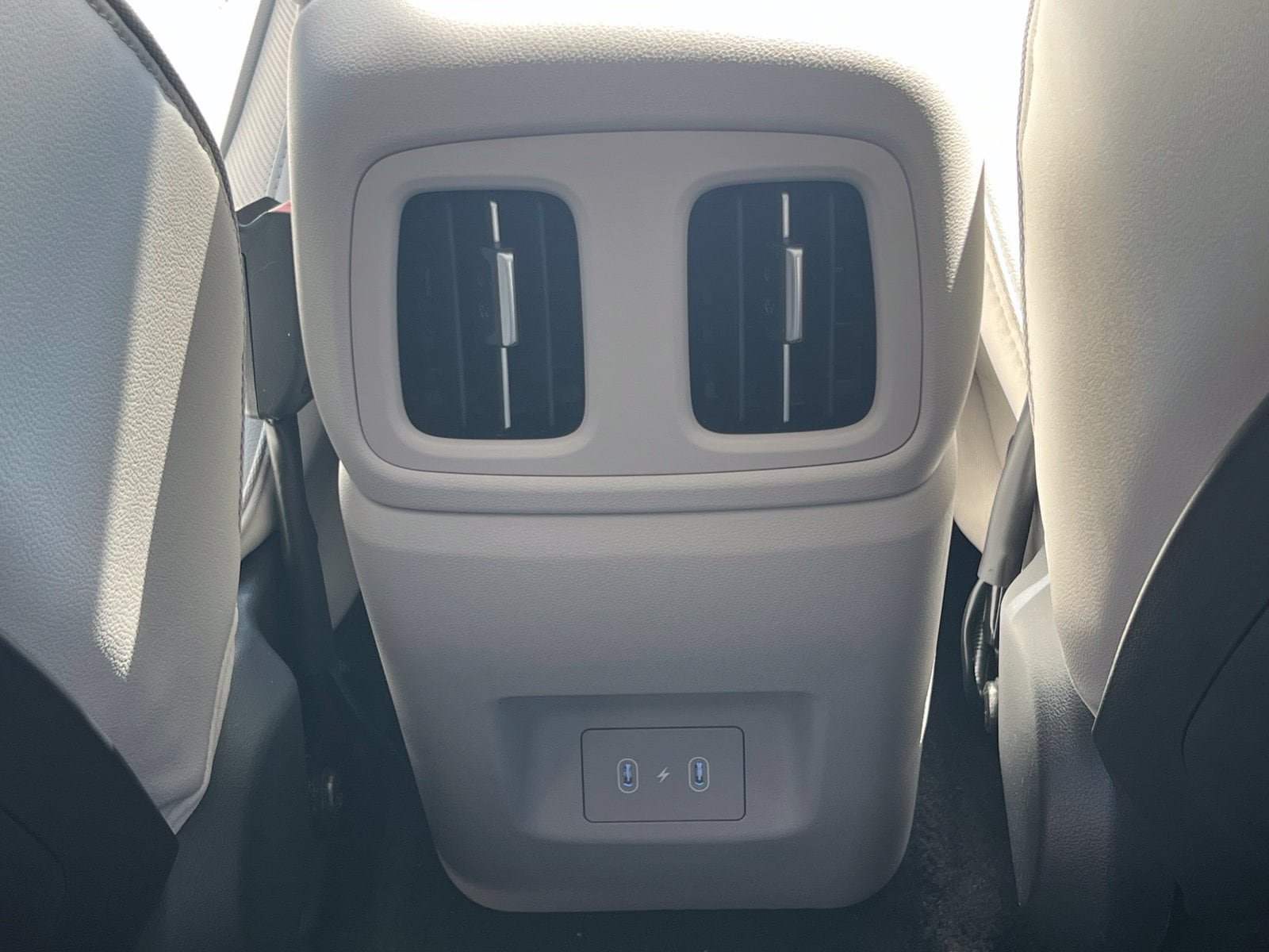 New 2026 Hyundai Tucson Limited FWD image 19