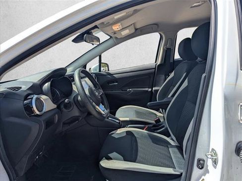 Used 2020 Nissan Versa SV FWD image 13