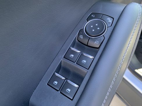 Used 2022 Ford Mustang Mach-E Premium image 15