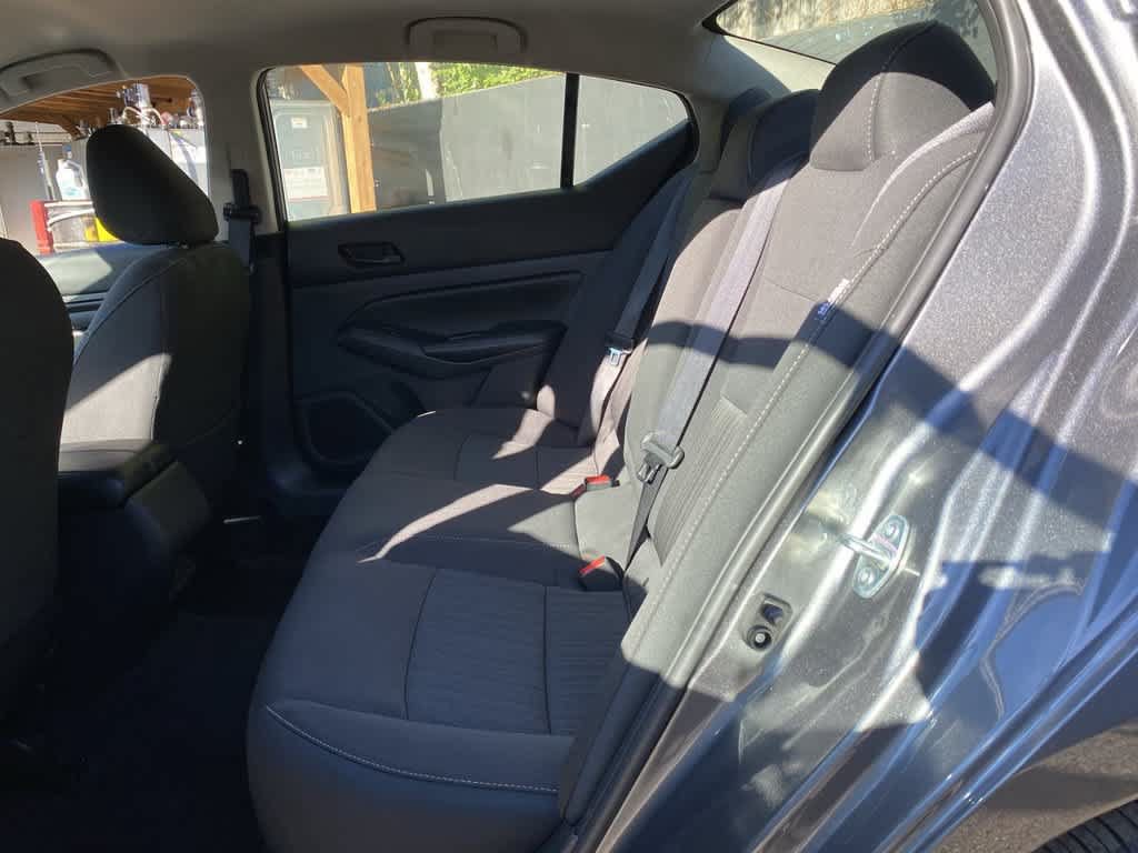 Used 2025 Nissan Altima 2.5 SV AWD/4WD image 16