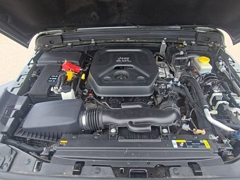 Used 2021 Jeep Wrangler Unlimited Sport AWD/4WD image 30