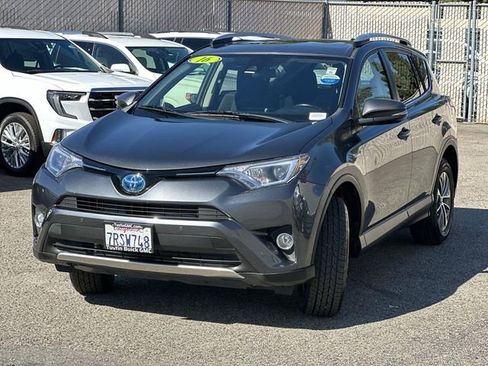 Used 2016 Toyota RAV4 XLE w/ Convenience Package image 8