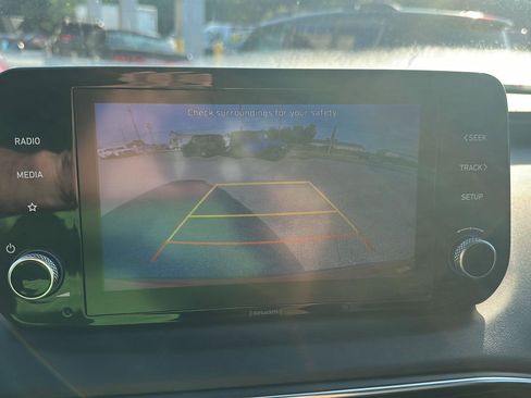 Used 2021 Hyundai Santa Fe SEL w/ Convenience Package image 16