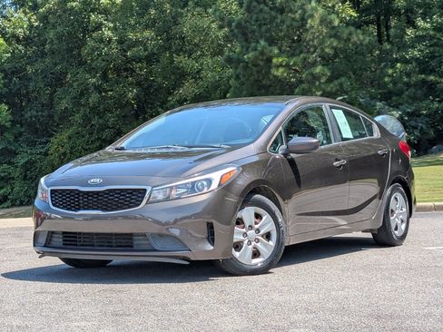 Used 2018 Kia Forte LX FWD image 4