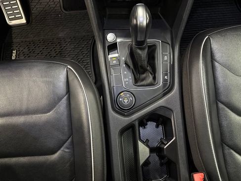 Used 2020 Volkswagen Tiguan SEL Premium R-Line AWD/4WD image 18
