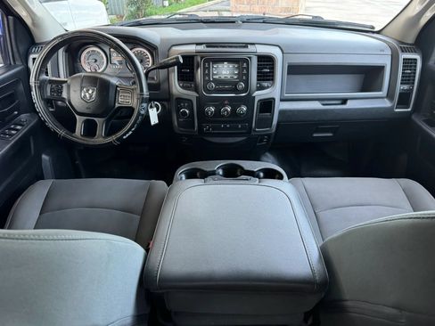 Used 2016 RAM 2500 Tradesman w/ Chrome Appearance Group AWD/4WD image 16