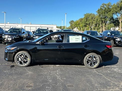 New 2025 Nissan Sentra SV image 6