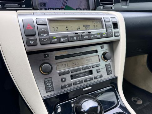 Used 2009 Lexus SC 430 Convertible RWD image 18