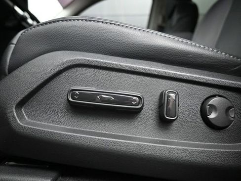 Used 2023 Honda Pilot EX-L image 11