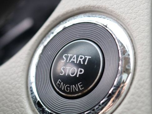 Used 2017 Nissan Rogue Sport SV w/ SV Premium Package image 14