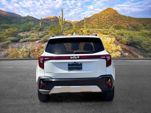 Certified 2024 Kia Seltos EX FWD image 5