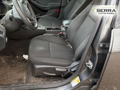 Used 2018 Ford Focus SE image 5