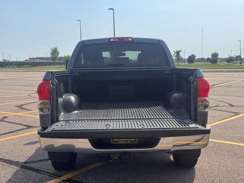 Used 2008 Toyota Tundra 4x4 CrewMax image 32