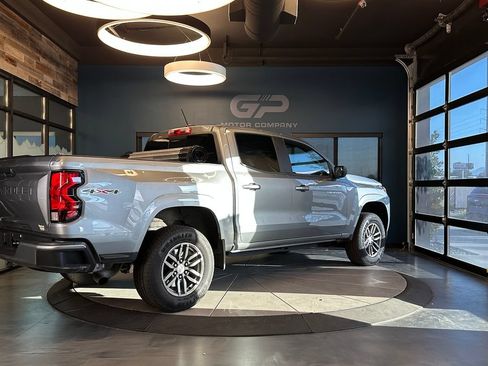 Used 2024 Chevrolet Colorado LT w/ LT Convenience Package II AWD/4WD image 3
