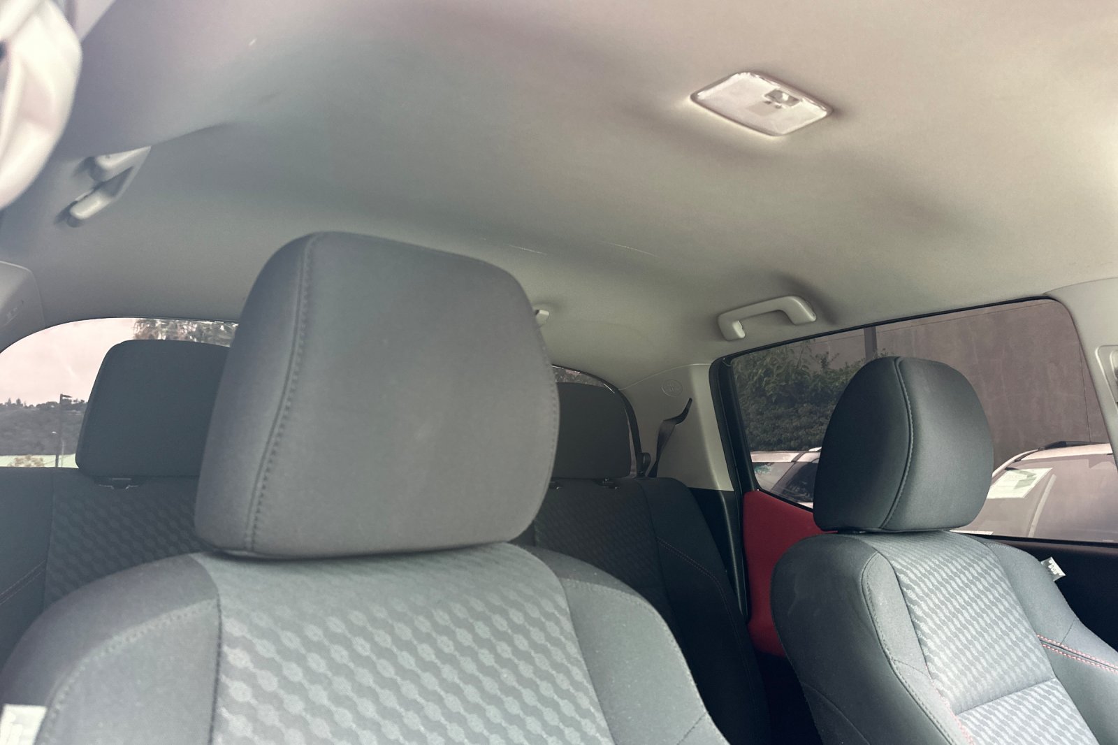 Used 2020 Toyota Tacoma SR5 RWD image 23