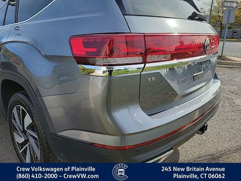 Certified 2024 Volkswagen Atlas SE image 11