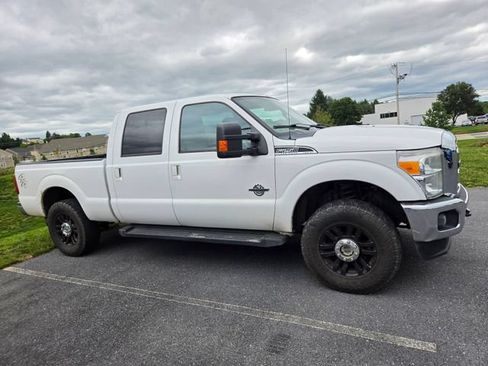 Used 2016 Ford F250 Lariat w/ Lariat Ultimate Package AWD/4WD image 16