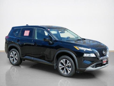 Certified 2023 Nissan Rogue SV image 1