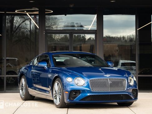 Used 2021 Bentley Continental GT image 1