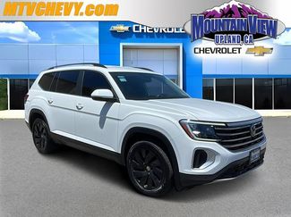 Used 2024 Volkswagen Atlas SE w/ Black Wheel Package FWD video 1