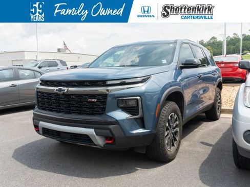 Used 2024 Chevrolet Traverse Z71 AWD/4WD image 1