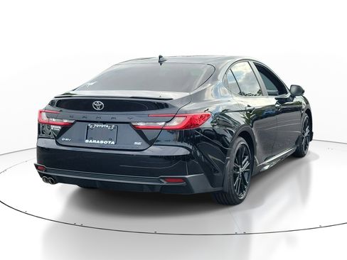 Certified 2025 Toyota Camry SE FWD image 6