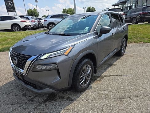 Used 2023 Nissan Rogue S AWD/4WD image 9