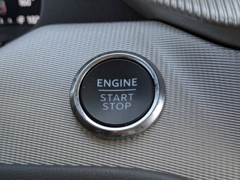 Used 2025 Ford Explorer Active image 36