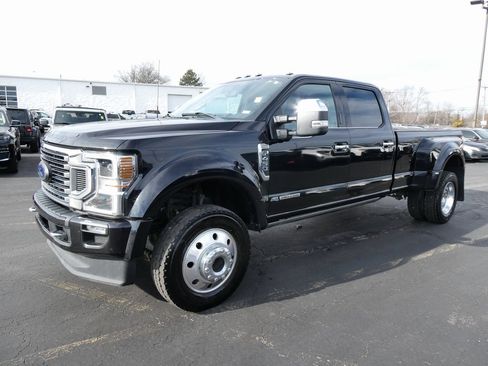 Used 2022 Ford F450 Platinum w/ FX4 Off-Road Package image 10