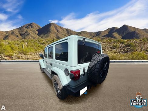 Used 2024 Jeep Wrangler Unlimited Sahara AWD/4WD image 2