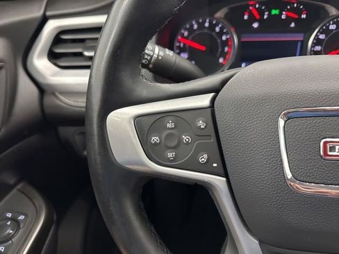 Used 2023 GMC Acadia SLT w/ Preferred Package FWD image 11
