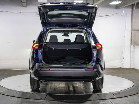 Certified 2025 Toyota RAV4 XLE FWD image 27