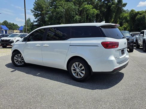 Used 2020 Kia Sedona L FWD image 4