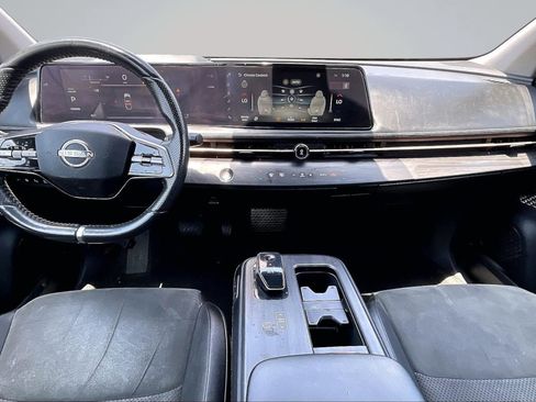 Used 2023 Nissan Ariya AWD image 16