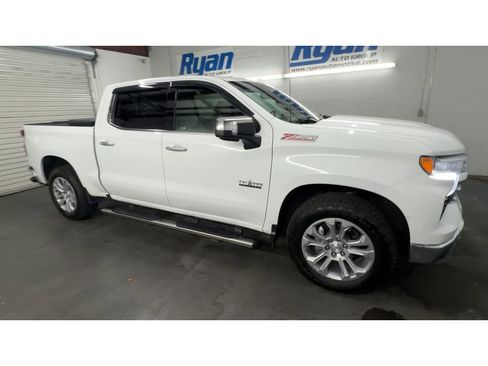 Used 2022 Chevrolet Silverado 1500 LTZ w/ LTZ Premium Texas Edition AWD/4WD image 2
