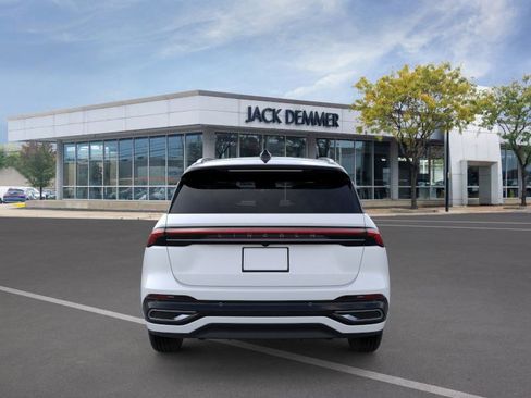 New 2026 Lincoln Nautilus Reserve image 5