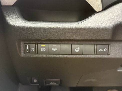 Used 2024 Toyota RAV4 XLE Premium AWD/4WD image 28