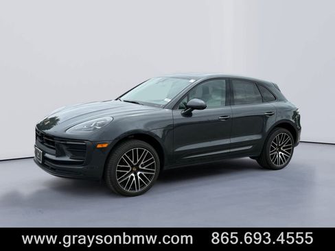 Used 2024 Porsche Macan AWD/4WD image 7