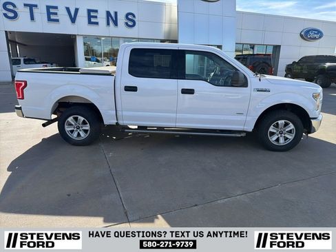 Used 2015 Ford F150 XLT image 3